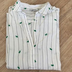 Express striped cactus button down, tie front or tucked in its super flattering!